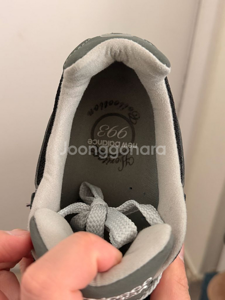 뉴발란스 993 블랙 285 사이즈 팝니다.--4