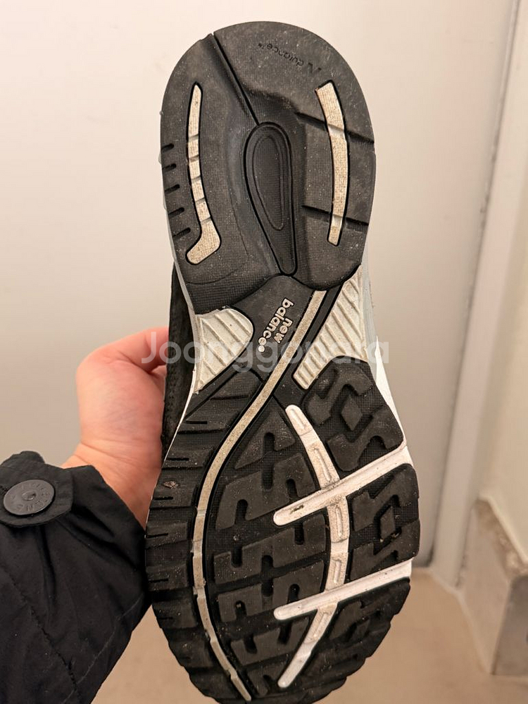 뉴발란스 993 블랙 285 사이즈 팝니다.--5