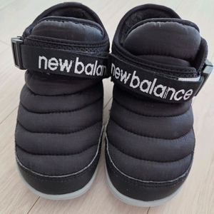 (반값택포)뉴발란스키즈패딩부츠(175)