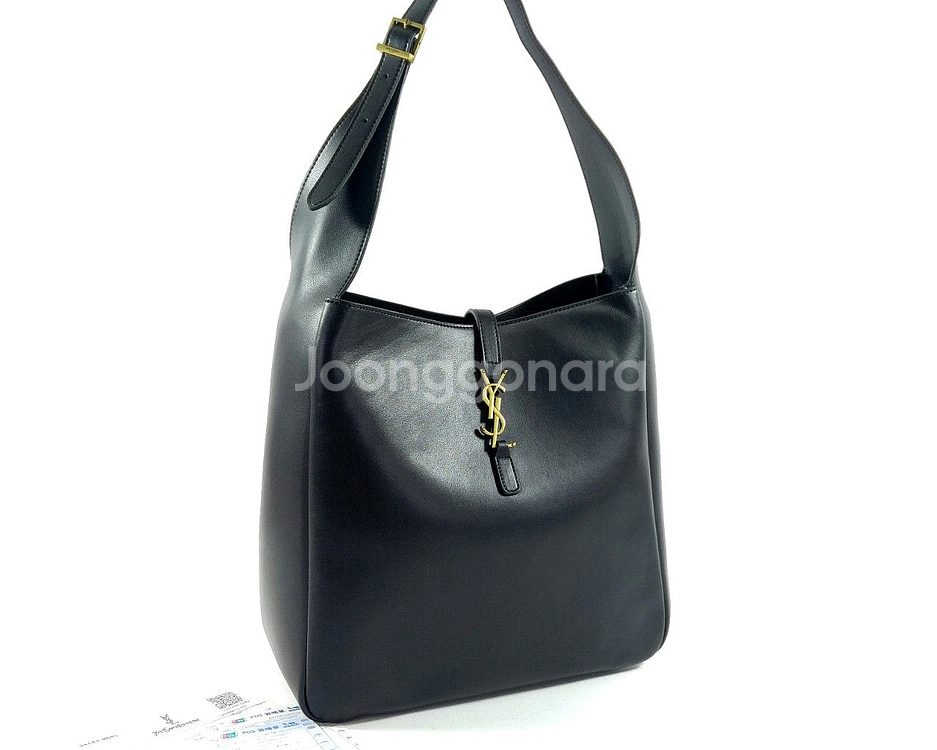 입생로랑 LE 5 À 7 소프트 라지백.--1