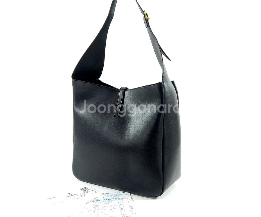 입생로랑 LE 5 À 7 소프트 라지백.--3