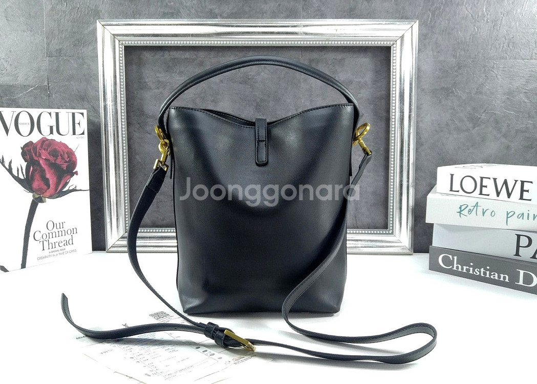 생로랑 Le 37 레더 버킷 백 TP537114807--3