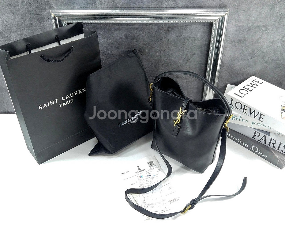 생로랑 Le 37 레더 버킷 백 TP537114807--9