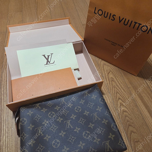 루이비통 토일렛26 루이비통클러치