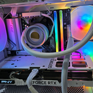 라이젠 7800x3d b650m 32g 4070ti 화이트 본체팔아여 4070 ti 화이트