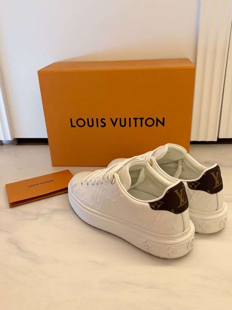 루이비통 타임아웃 스니커즈--1