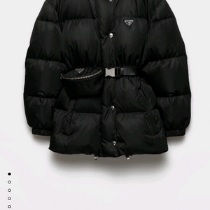 프라다 리나일론 벨트백 다운 패딩 (새상품)