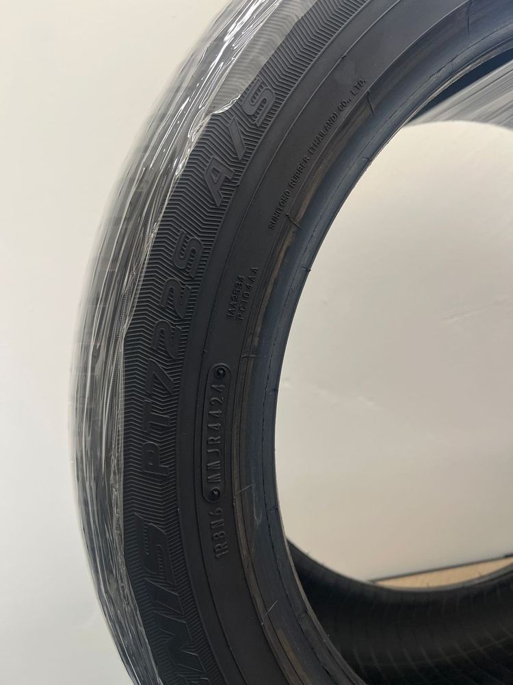 Falken(팔켄)사의 Azenis PT722 A/S 255/45/19 2개 중고 타이어 판매 합니다.--3