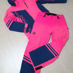 예쁜 온요네 데모 스키복