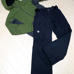 예쁜 데상트 스키복