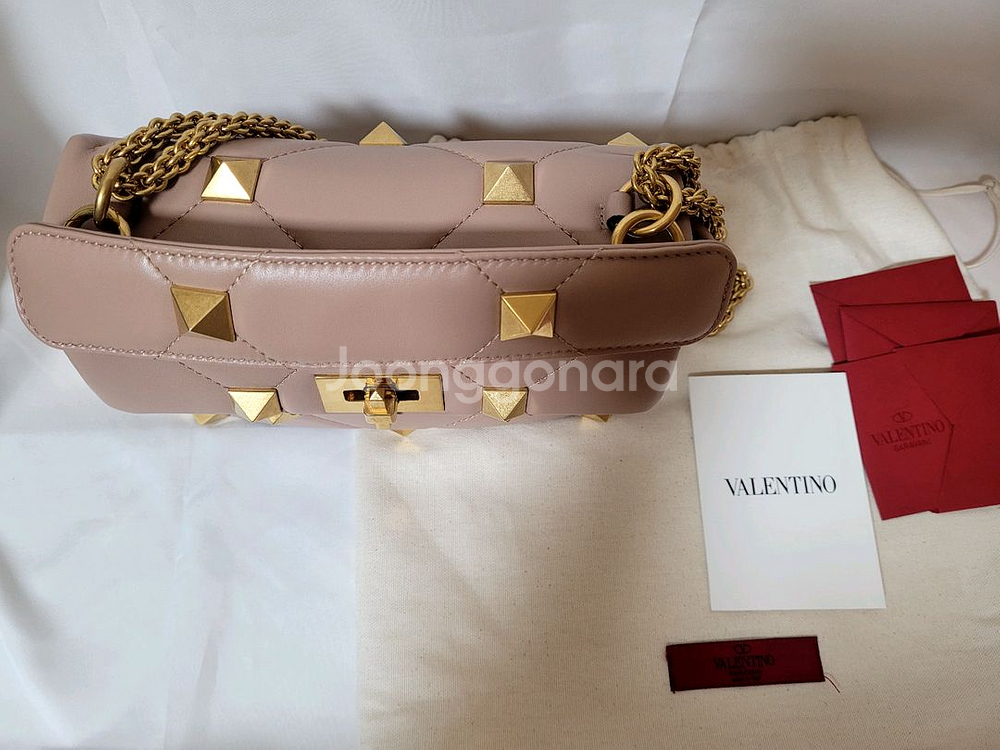 발렌티노 로만스터드 숄더백 새상품--5