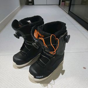 32써리투 라쉬드 더블보아부츠 235미리팜