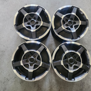 더뉴 팰리세이드 18인치 순정휠 중고휠 팝니다 / 싼타페 쏘렌토 베라크루즈