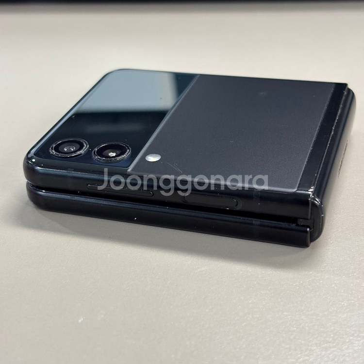 갤럭시Z플립3 블랙색상 256용량 가성비 꿀매물 서브용 배달용 게임용 추천 판매--5