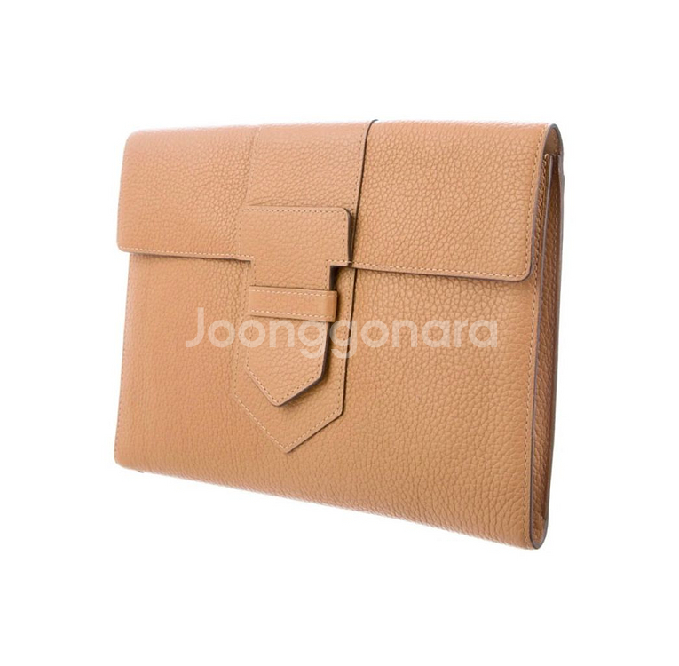 델보 delveux 프레스 A5 스몰 클러치 베이지--2