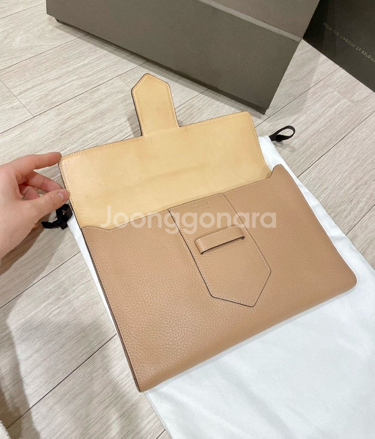 델보 delveux 프레스 A5 스몰 클러치 베이지--5