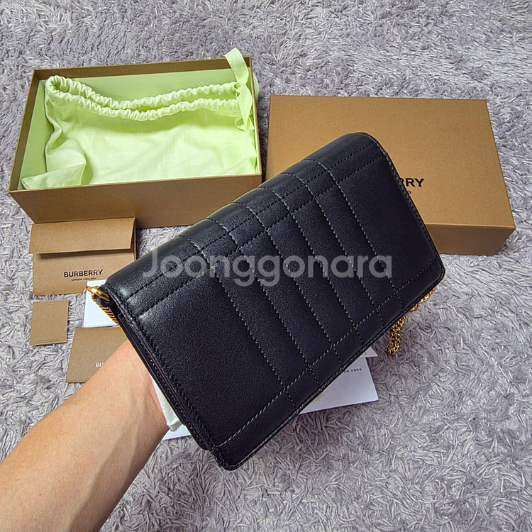 버버리 롤라 체인백--2