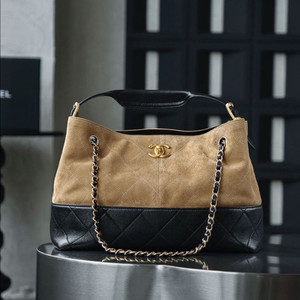 샤넬 공방 투톤 스웨이드백 새상품