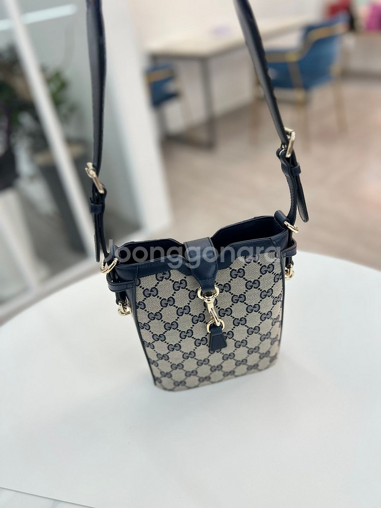 [중고명품 럭스올 울산점]구찌 오리지널 GG 미니 버킷백 782919--6