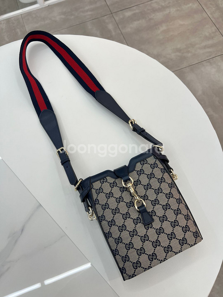 [중고명품 럭스올 울산점]구찌 오리지널 GG 미니 버킷백 782919--7