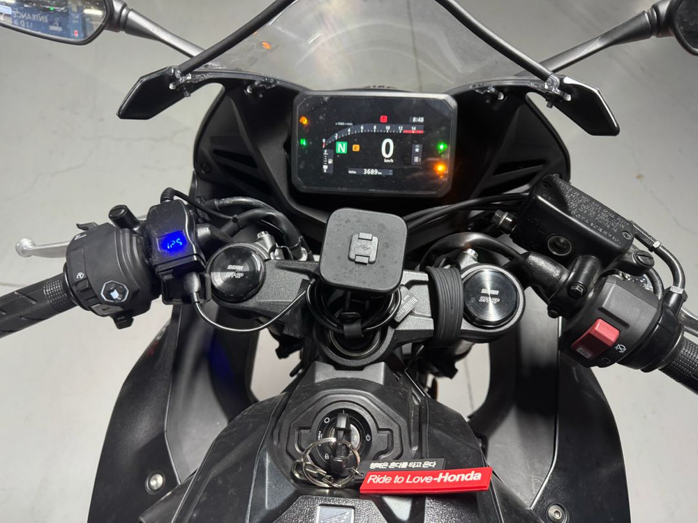 CBR650R-E클러치 멧블랙 익실풀베기 네고환영 이미지