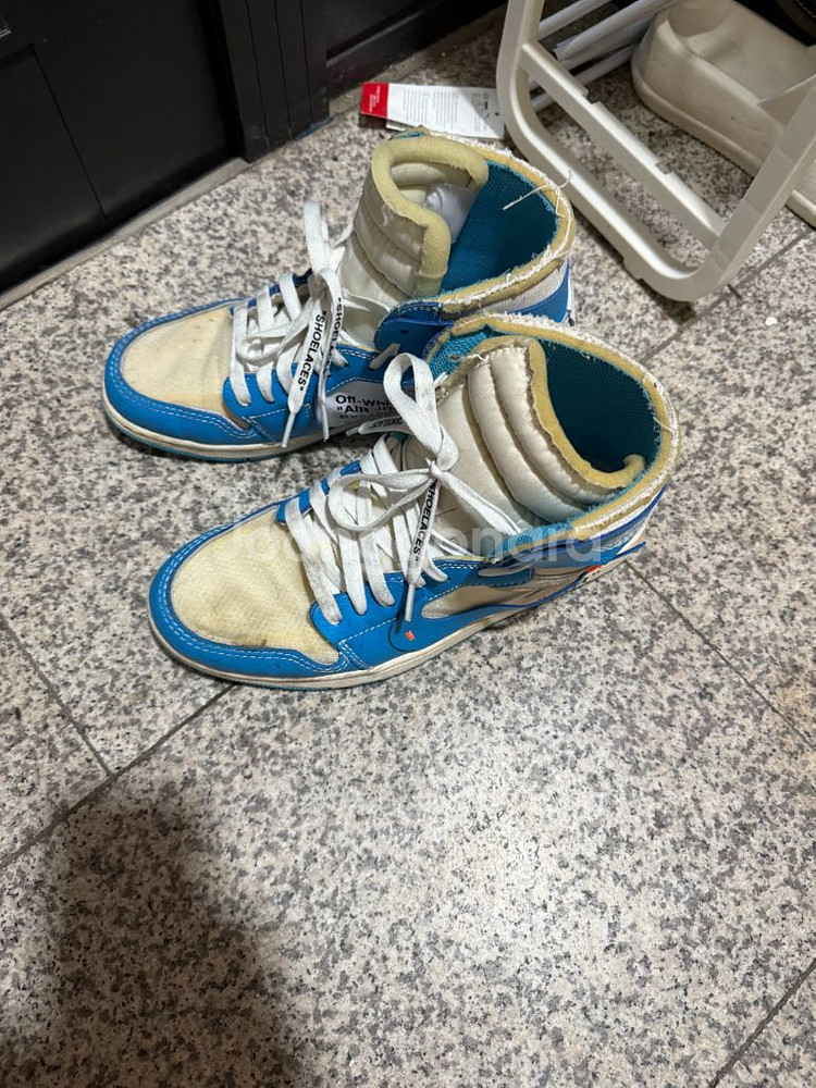 조던 오프화이트 275--2