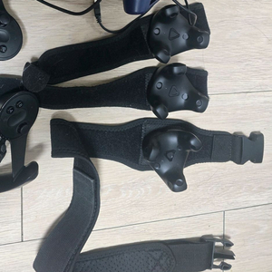 vive 바이브 트래커 3.0 3개 풀트 팝니다