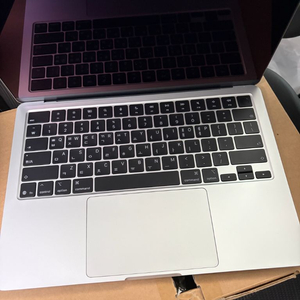 맥북에어 m4 13인치 10/17구매, 주안직거래