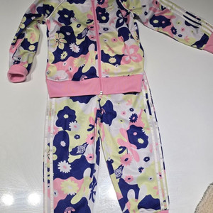 아디다스 키즈 상하의 셋업 100사이즈