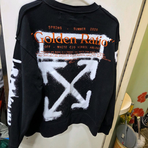 오프화이트 기모 맨투맨