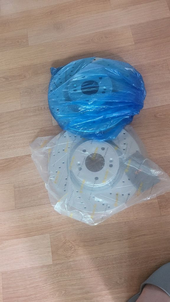 제네시스 쿠페 금강 타공 브레이크 디스크 로터 이미지