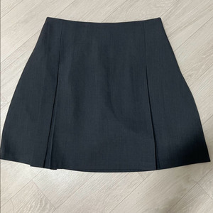 진회색 다크그레이 A라인 미니 스커트