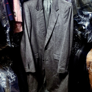 솔리드옴므 / 239만 이태리 캐시미어 100% 미드 그레이 싱글 코트 / 105