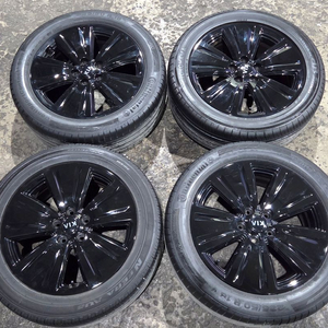 스포티지R 18인치휠타이어 2355018 pcd114.3 현대 기아 삼성 등 호환 이미지