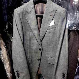 반하트 디 알바자 / 이태리 사르토리얼 미드 그레이 와이드 피크드라펠 수트 / 105, 32