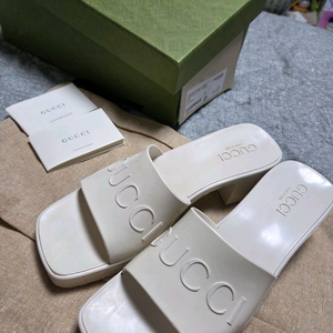 구찌 러버 슬라이드 샌들 37