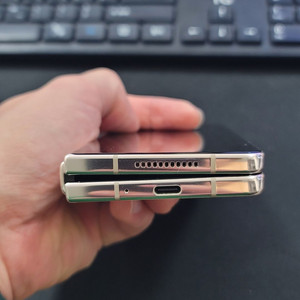 갤럭시 Z폴드4 512기가 상태 좋음 팝니다.