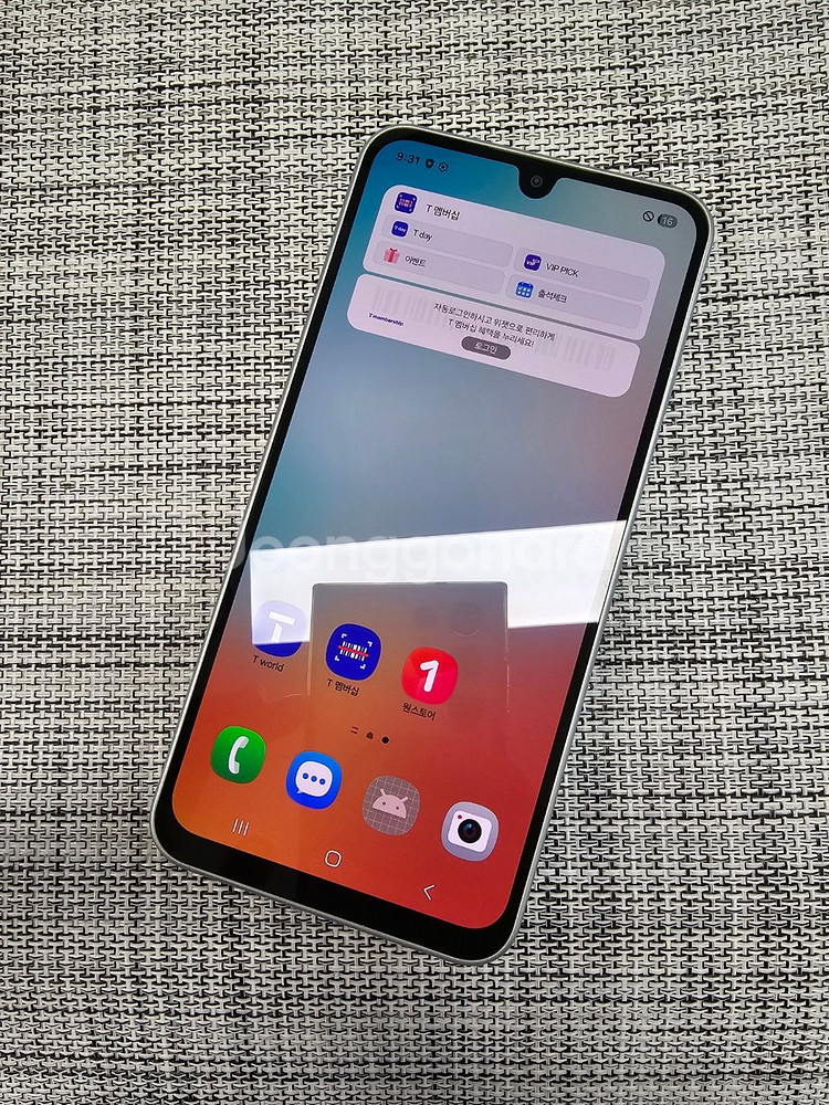 (신폰급) 갤럭시 와이드8 128G 민트 25년 10월개통 정상해지공기계 초SSS급 선물용 20만팝니다@--1