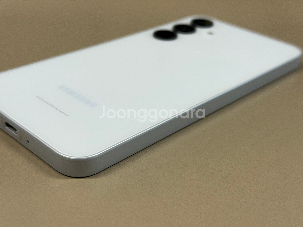 (특SSS급) 갤럭시 A35 128G 화이트 24년 7월개통 액정무기스 정상해지공기계 27만팝니다@--5