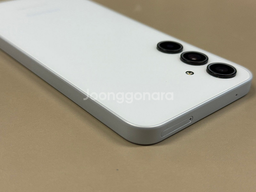 (특SSS급) 갤럭시 A35 128G 화이트 24년 7월개통 액정무기스 정상해지공기계 27만팝니다@--4