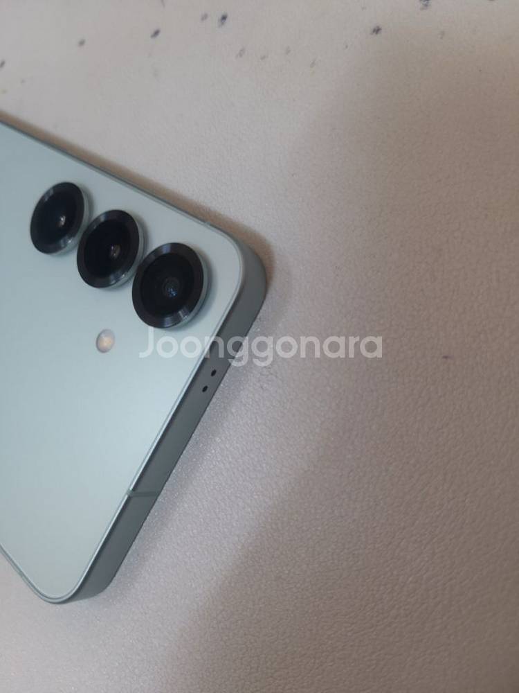 갤럭시s25 sss급 256G as기간 2027년까지 남아있어요--2