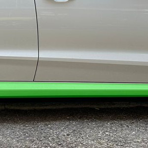 아우디 A7 2세대 4K (C8) 순정 사이드 스커트 (글레시어 화이트) 팝니다.