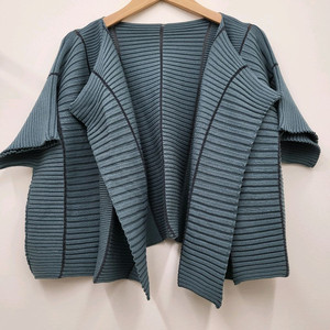 이세이미야케 칼럼 니트 가디건 블루그린