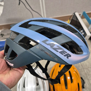 자전거 헬멧 레이저 제네시스 헬멧