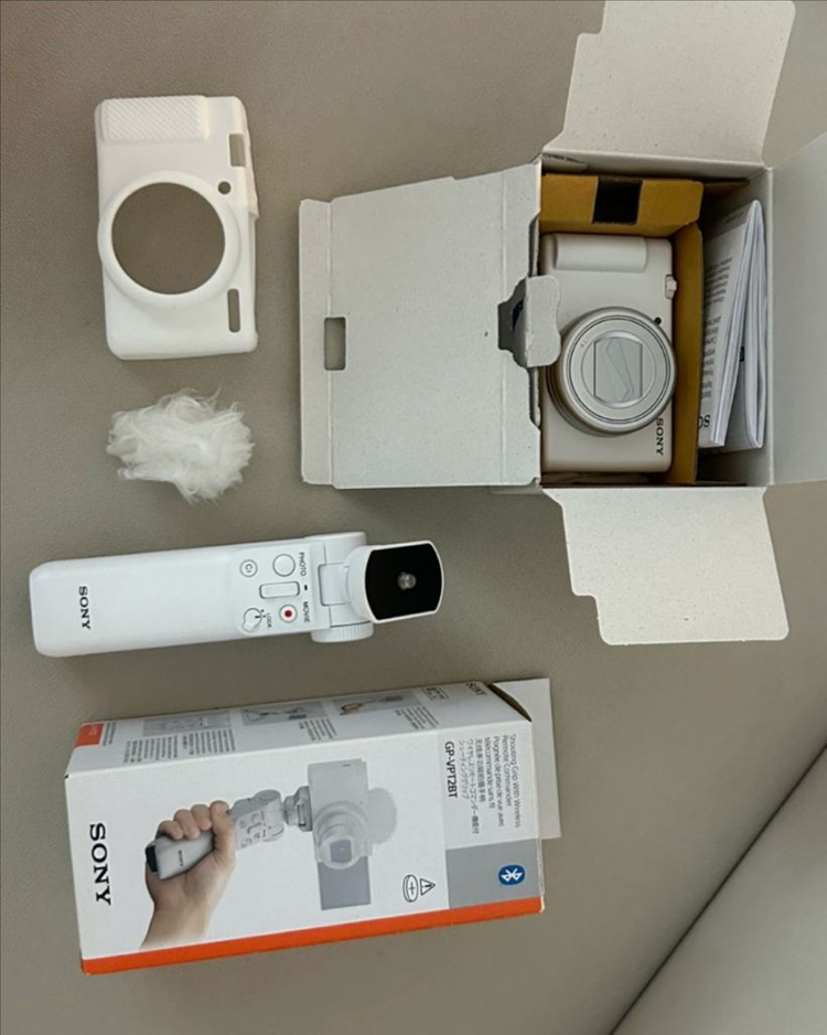 (풀박스)소니 ZV-1M2 + 슈팅그립 + 카메라 플래시--1