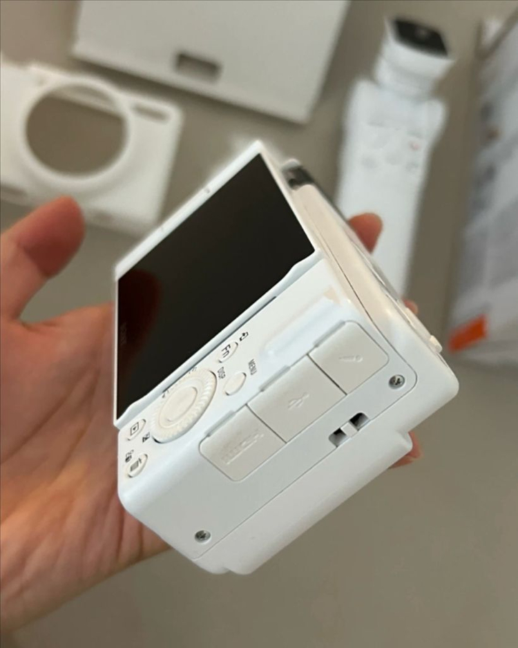 (풀박스)소니 ZV-1M2 + 슈팅그립 + 카메라 플래시--2