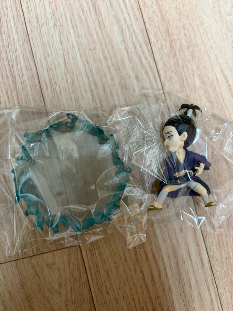 헌터헌터 데스크탑 리멘트 곤,키르아,노부나가 피규어 일괄 팝니다--2