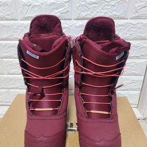 버튼 퀵레이스 부츠