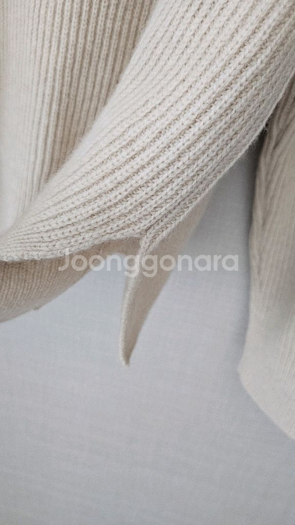 (정품) 구호 캐시미어 블렌디드 니트(새상품)--5