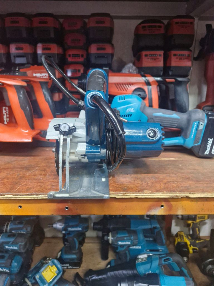 보쉬마블커터GDM13-34 콘크리트 대리석 석재 절단 110mm 이미지